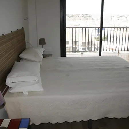L'espigo * L' Escala